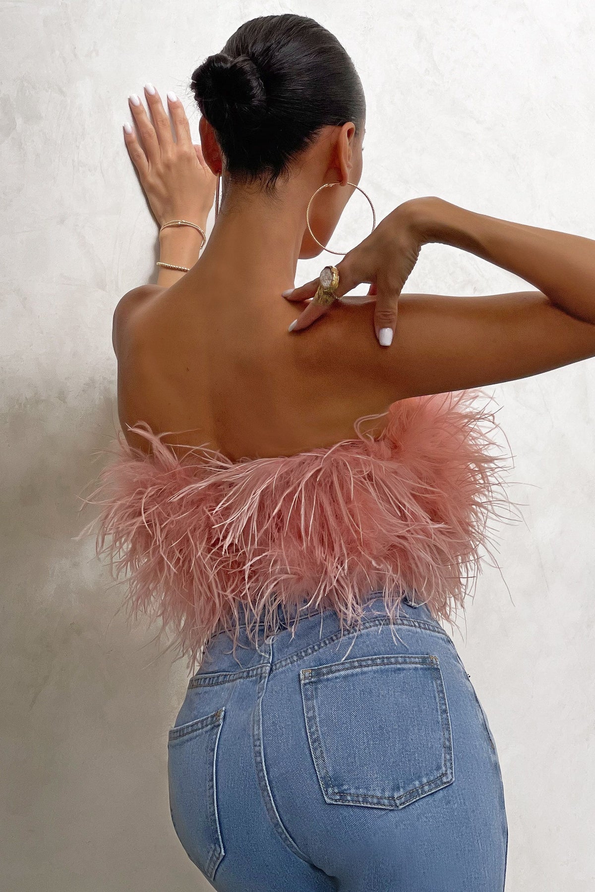Dames Crop Top Mouwloos met Veren Detail