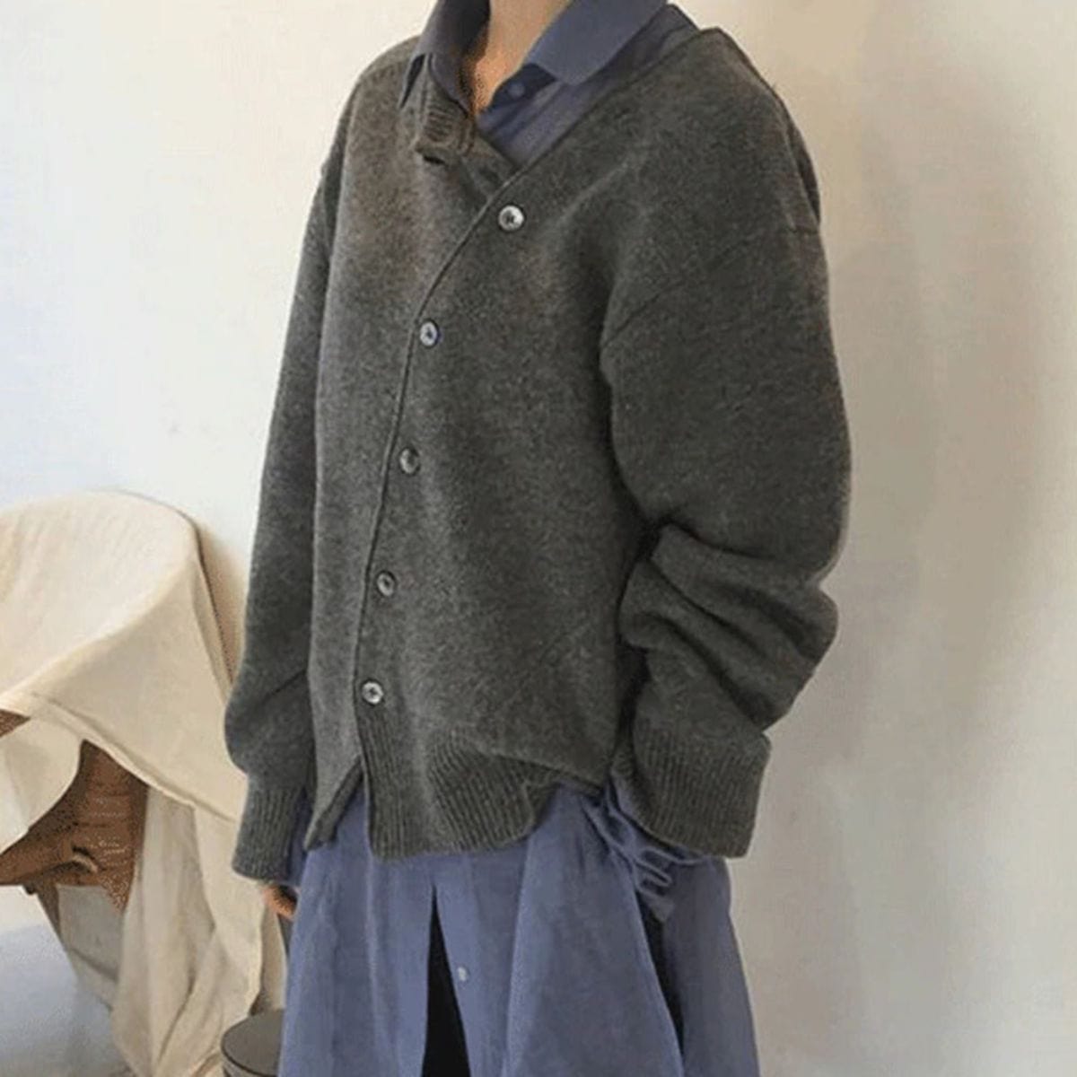 Dames Cardigan met Asymmetrische Knopen