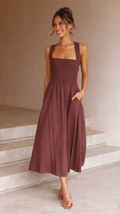 Dames Mouwloze Maxi Jurk met Vierkante Hals, Smock Detail en Open Rug