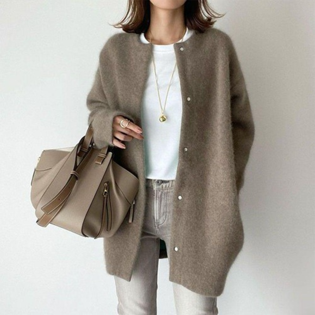 Dames Oversized Cardigan met Ronde Hals en Drukknopen