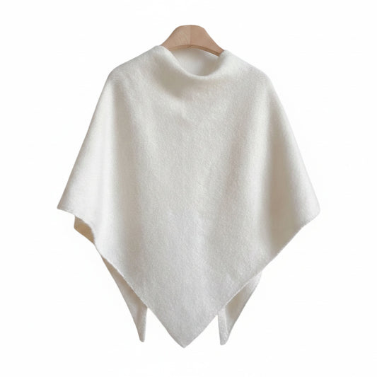 Dames Poncho met Rolkraag en Asymmetrische Zoom