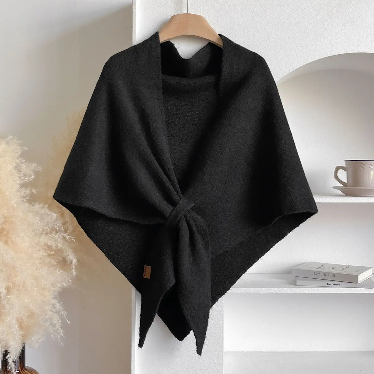 Dames Poncho met Rolkraag en Asymmetrische Zoom