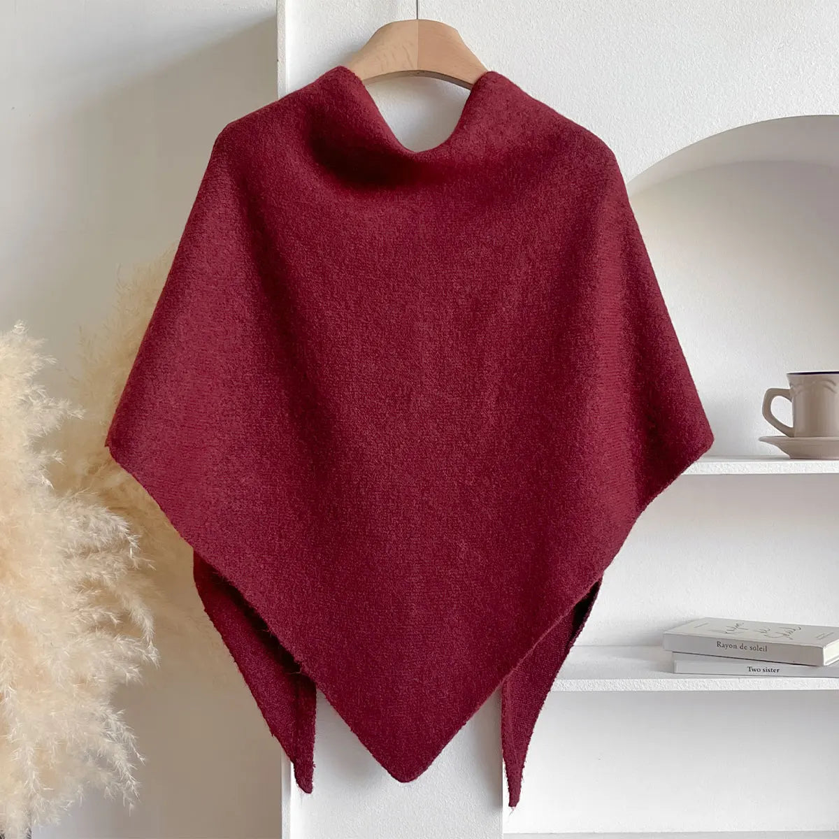 Dames Poncho met Rolkraag en Asymmetrische Zoom