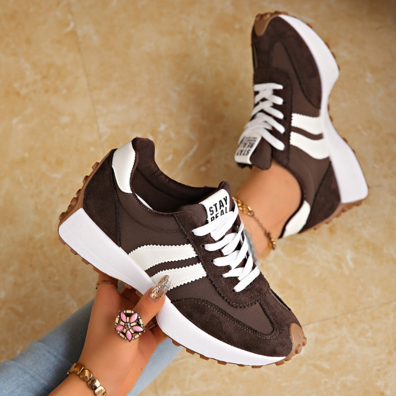 Dames Retro Platform Sneakers met Vetersluiting en Contraststrepen