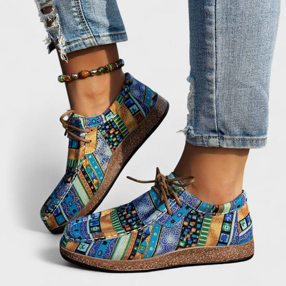 Dames Sneakers met Bohemian Print en Vetersluiting