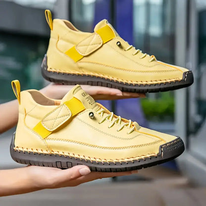 Dames Sneakers met Handgestikt Detail en Elastische Zijpanelen Geel