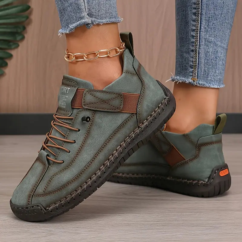 Dames Sneakers met Handgestikt Detail en Elastische Zijpanelen