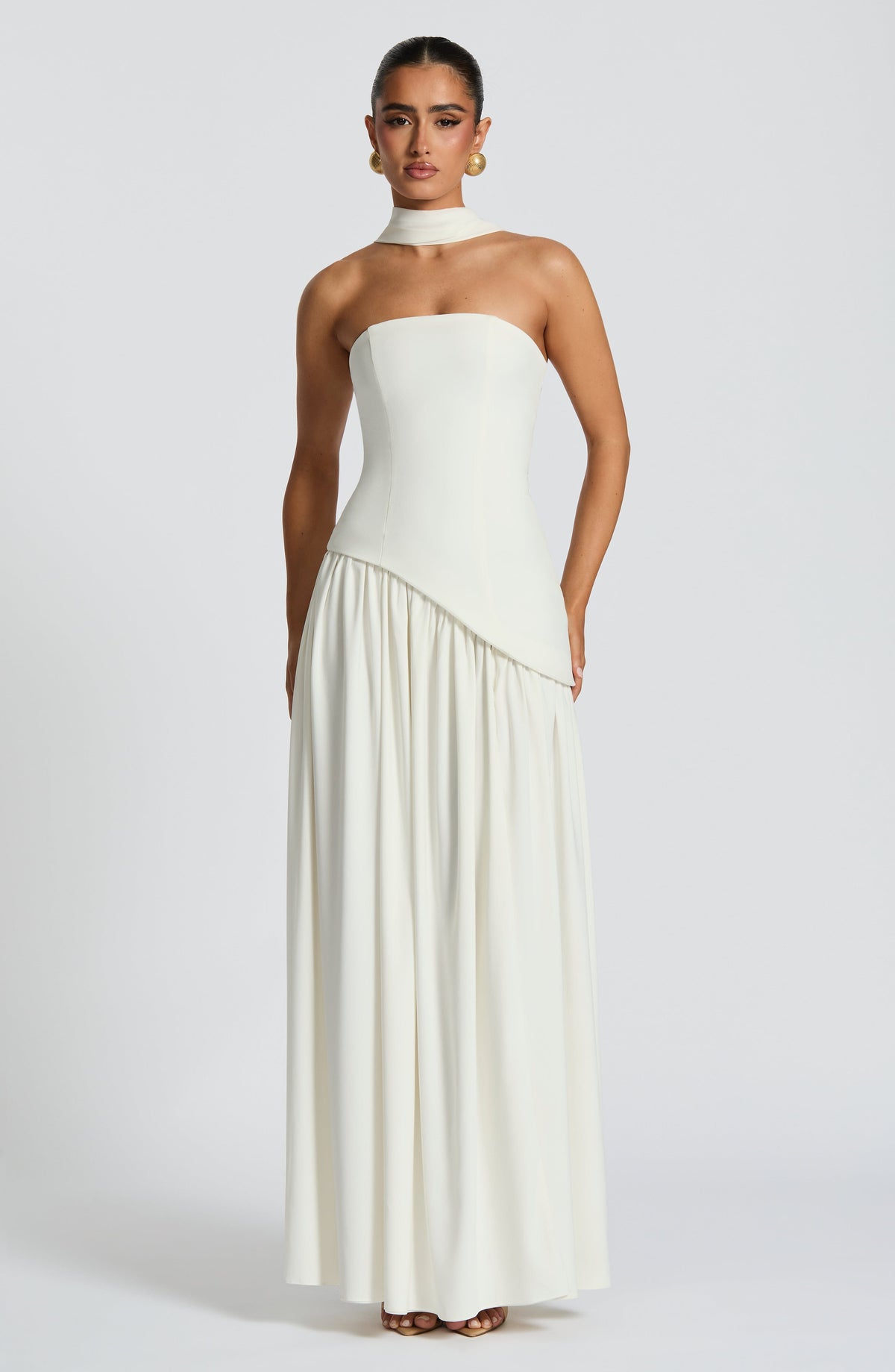 Dames Strapless Maxijurk met Corset Lijfje en Asymmetrische Taille Wit