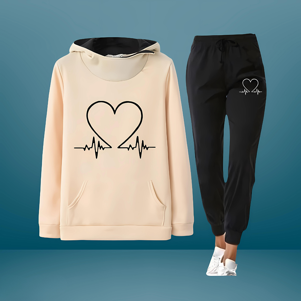 Dames Trainingspak met Hartprint en Capuchon Beige