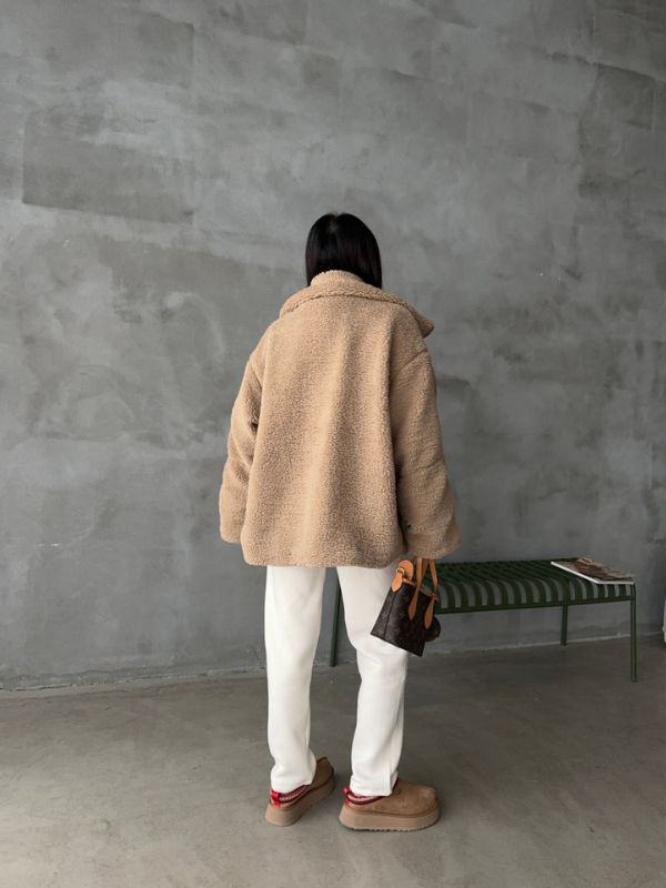 Dames Tussenjas met Oversized Pasvorm en Zachte Sherpa Fleece