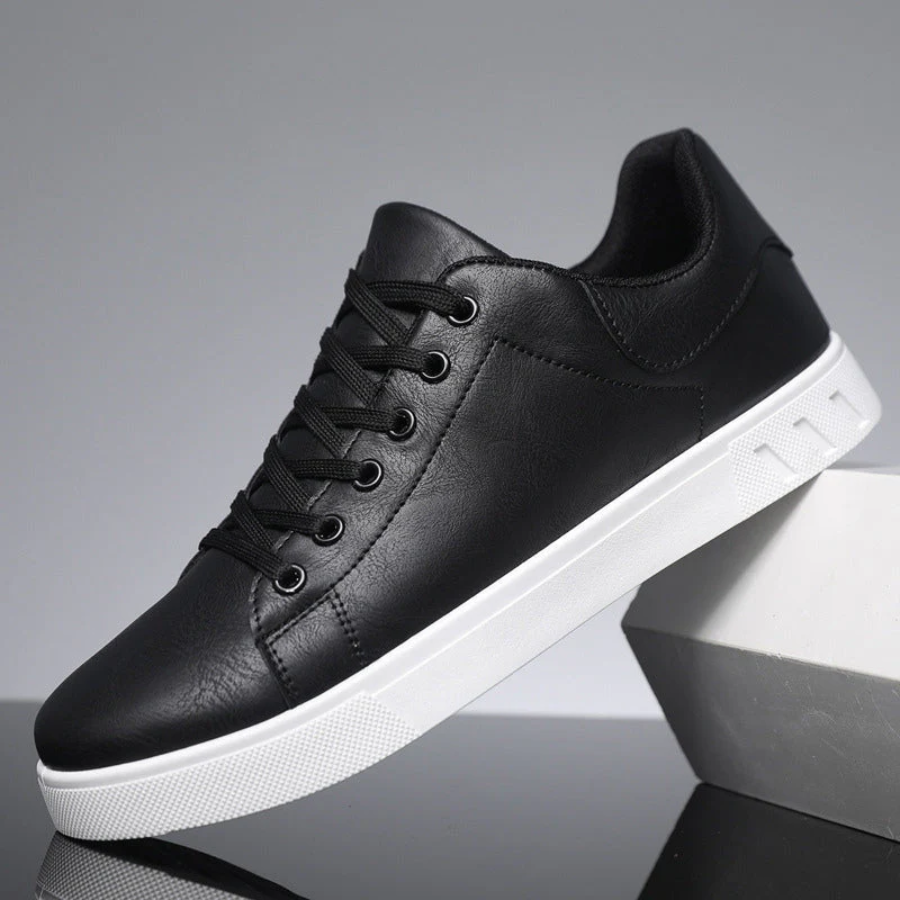 Heren Sneakers met Vetersluiting, Lage Schacht en Strak Silhouet Zwart