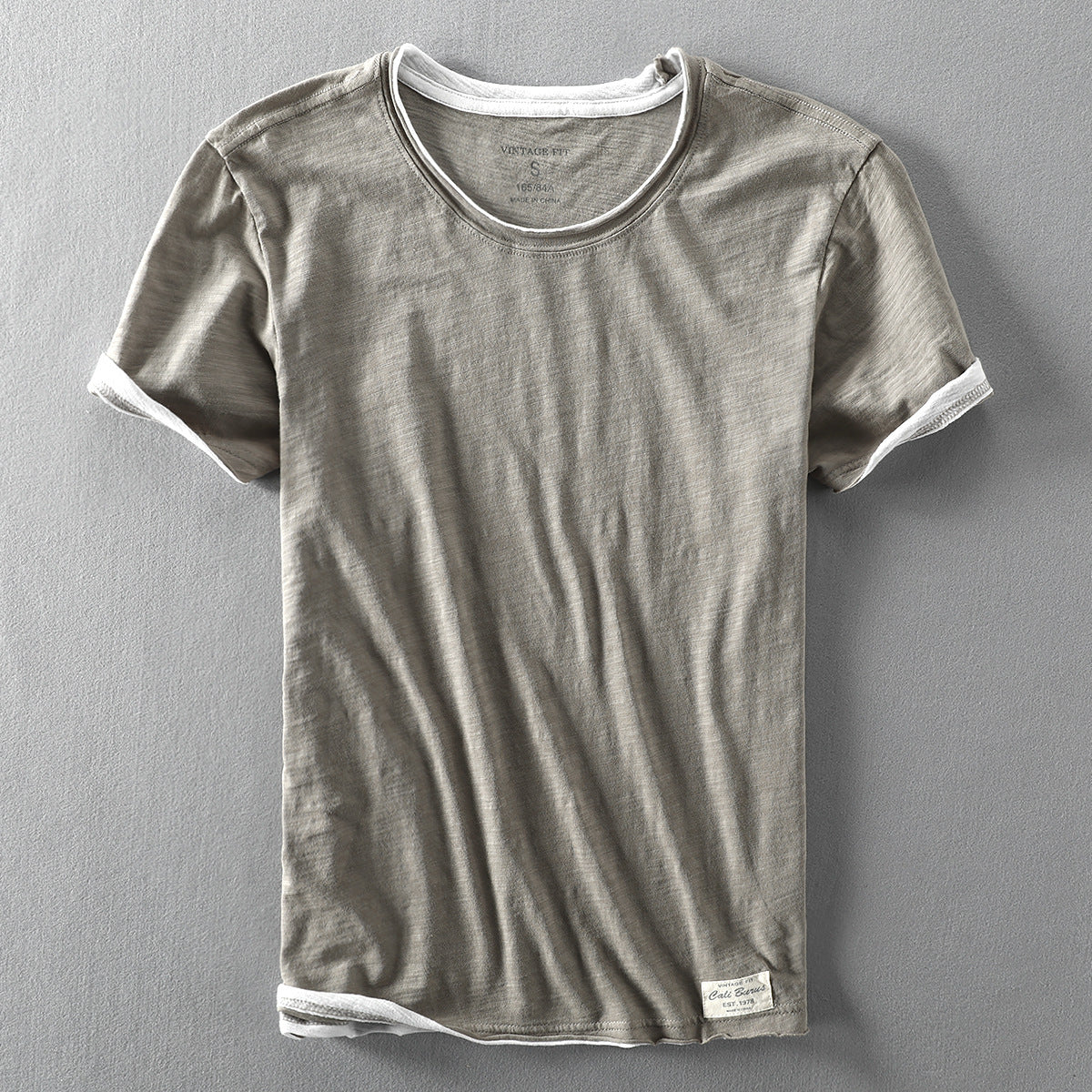 Heren T-shirt met Dubbele Halsboord en Contrastafwerking Khaki